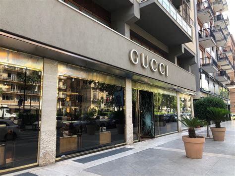 Tentato furto della banda spaccavetrine da Gucci a Palermo